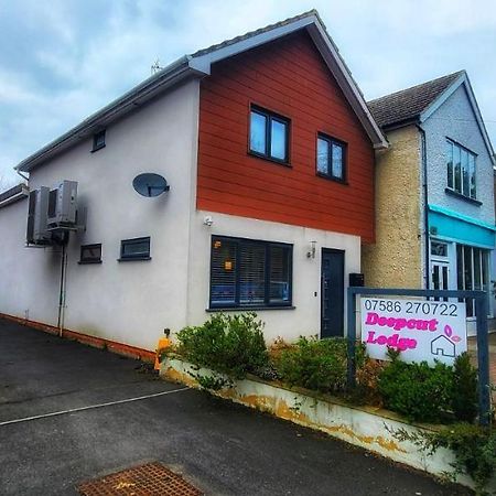 Deepcut Lodge Bed & Breakfast Self Service Camberley Exterior photo