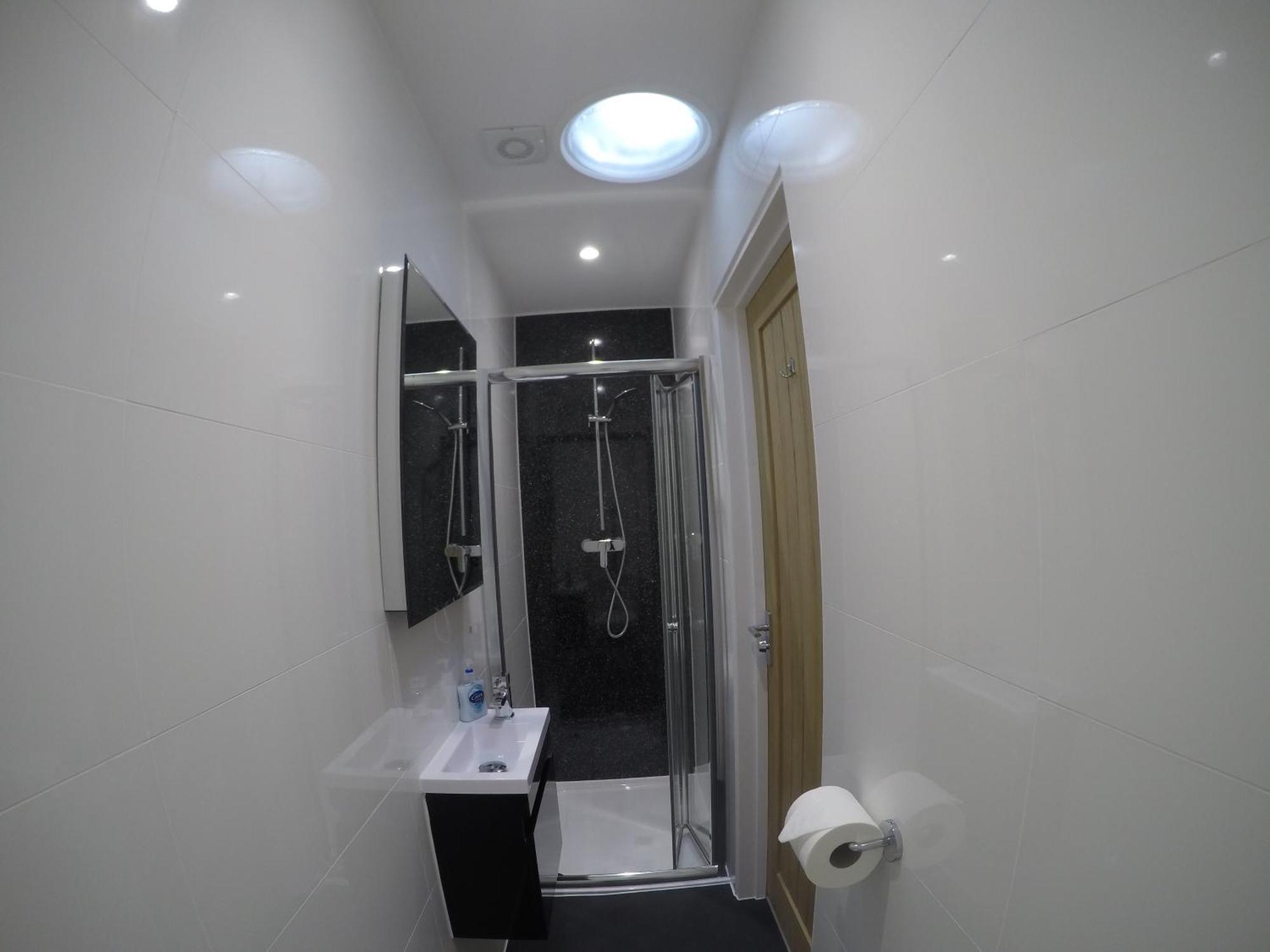 Deepcut Lodge Bed & Breakfast Self Service Camberley Exterior photo